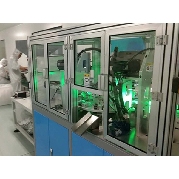 澳门体外诊断卡全自动组装机器人LW-2000